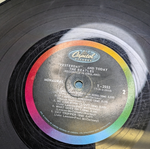 The Beatles 'Yesterday and Today' Vinyl Record - Picture 8 of 8